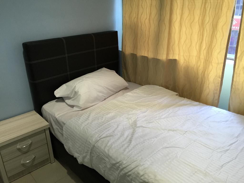Miri Budget Inn Szoba fotó